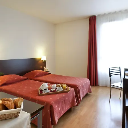 Adagio Access Paris - Porte De Chatillon 3* Vanves