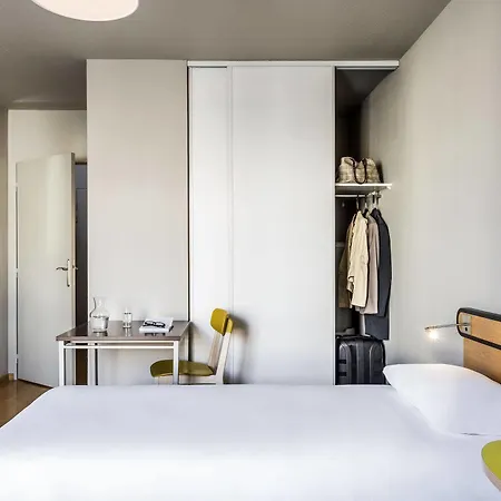 Adagio Access Paris - Porte De Chatillon Aparthotel