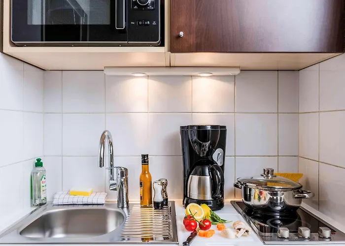 Adagio Access Paris - Porte De Chatillon Aparthotel