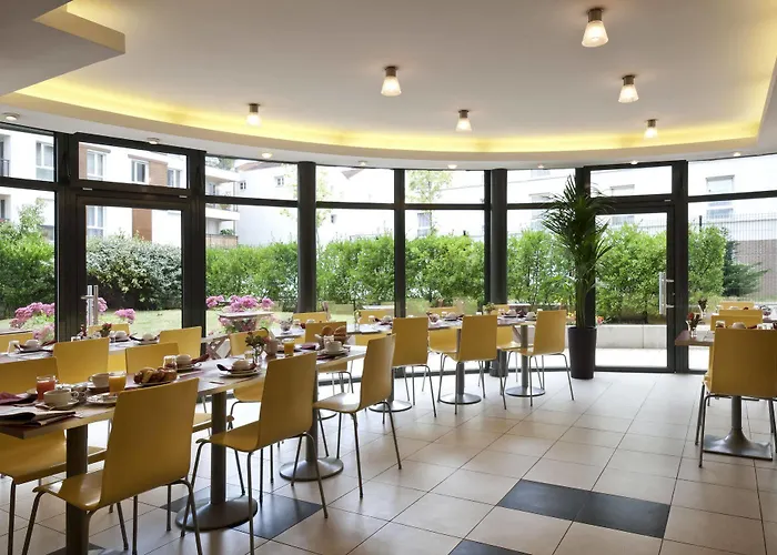 Ξενοδοχείο με διαμερίσματα Adagio Access Paris - Porte De Chatillon 3*