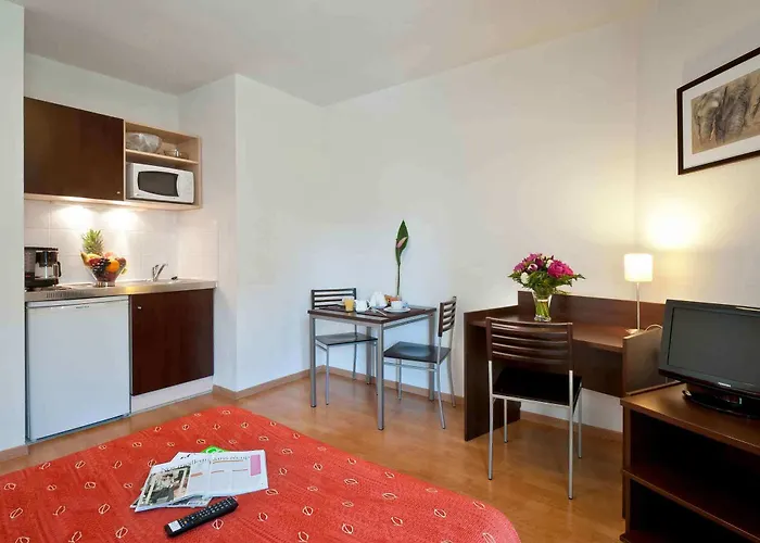 Adagio Access Paris - Porte De Chatillon 3*